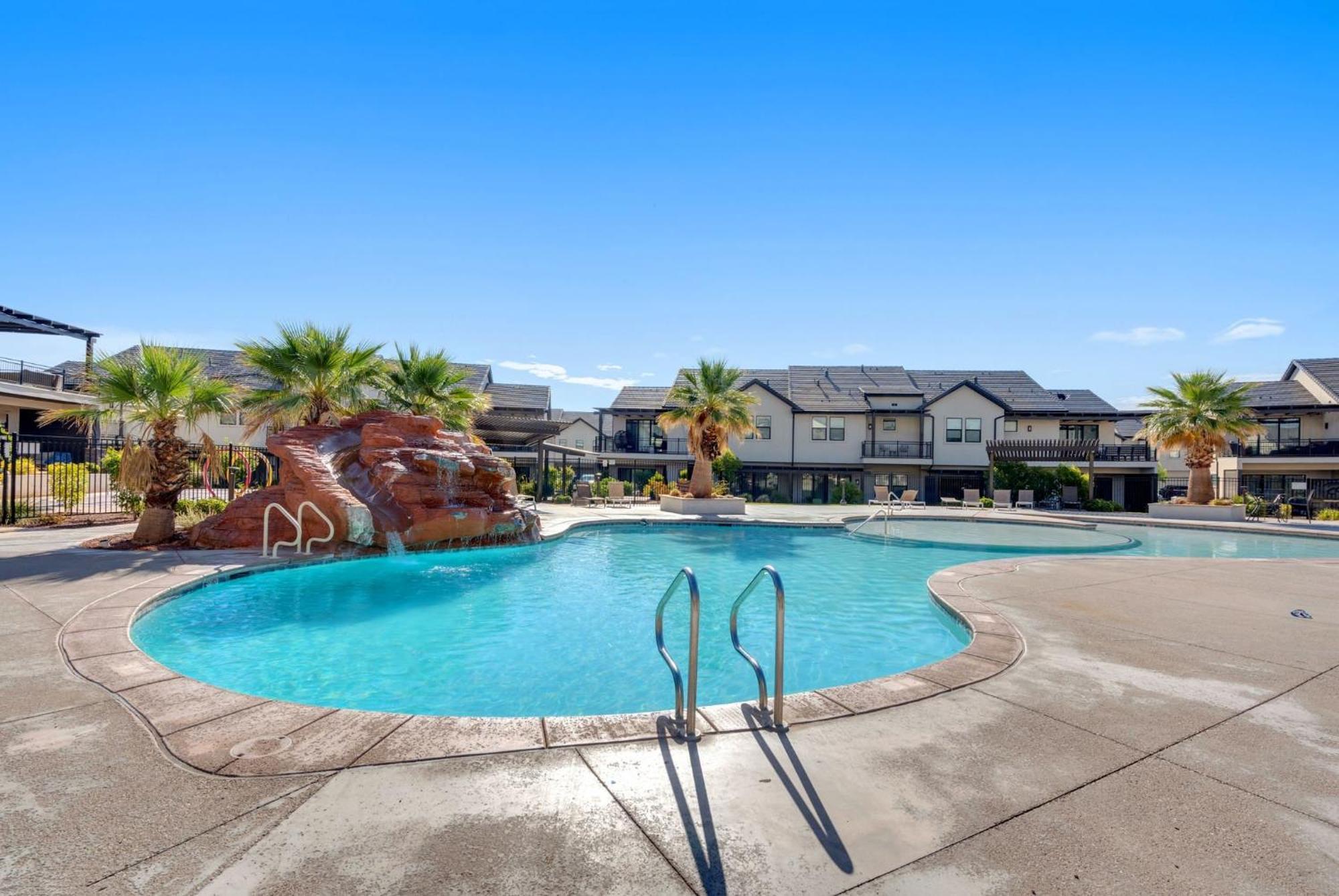 Вилла Ocotillo Springs 4 Ping Pong Table, X Box One, And Close Access To The Community Pool Santa Clara Экстерьер фото