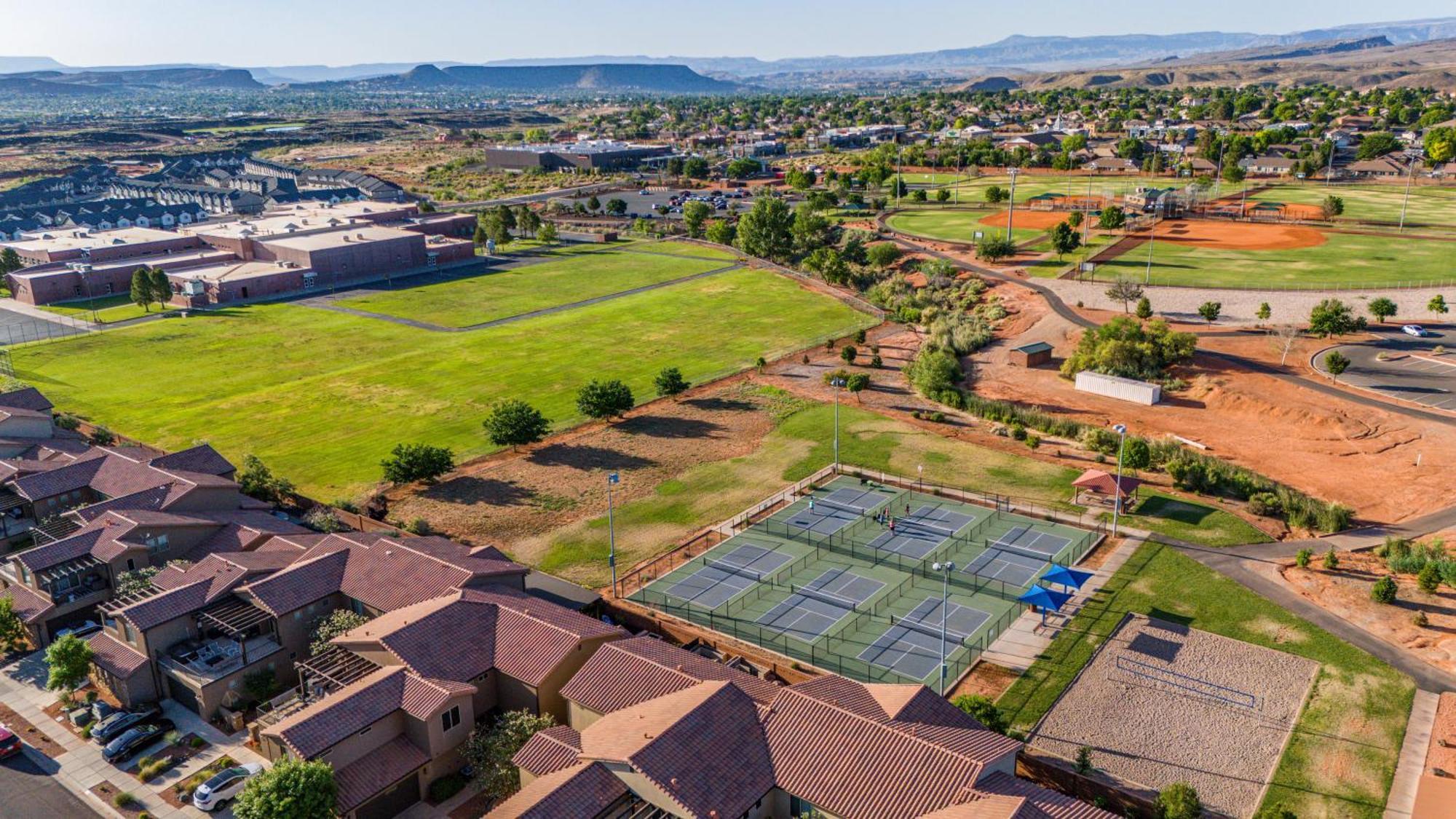 Вилла Ocotillo Springs 4 Ping Pong Table, X Box One, And Close Access To The Community Pool Santa Clara Экстерьер фото