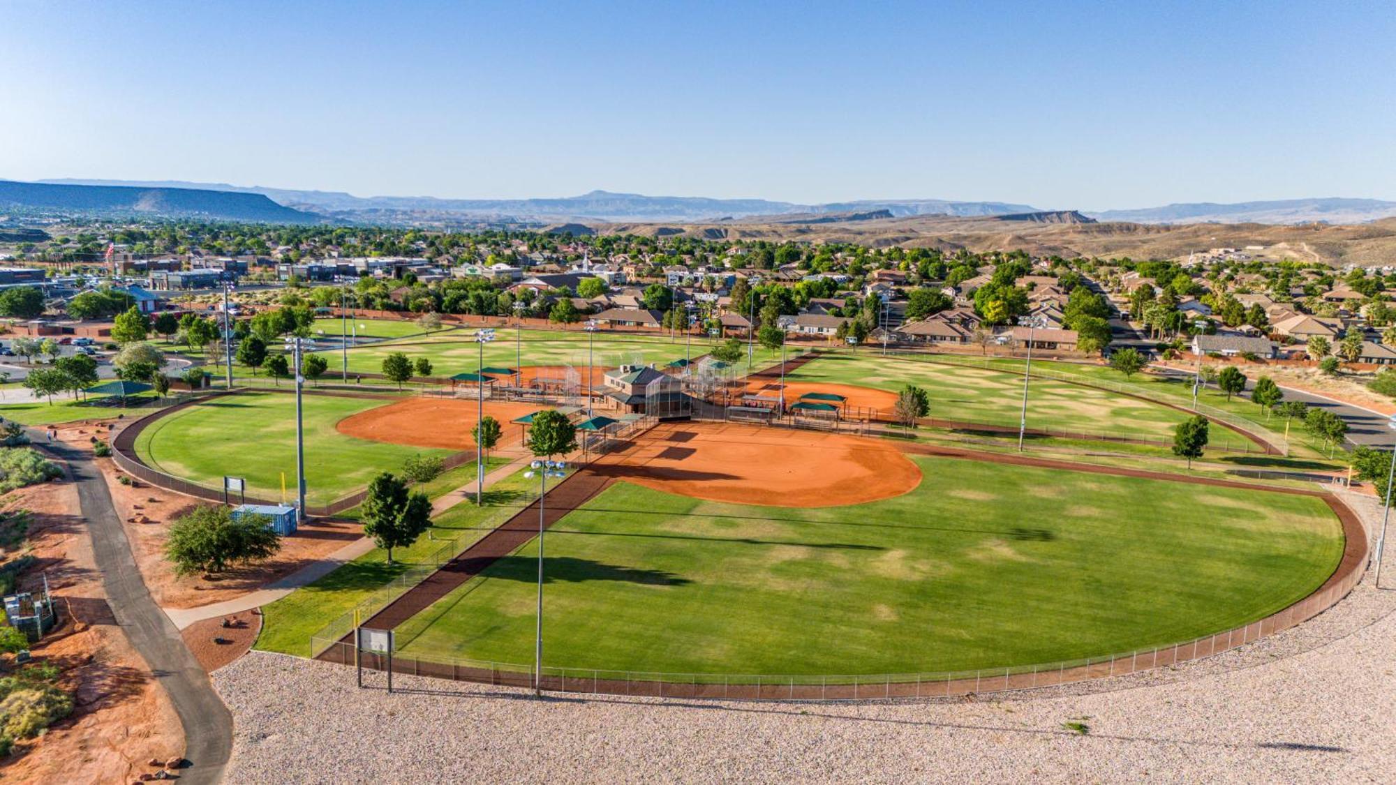 Вилла Ocotillo Springs 4 Ping Pong Table, X Box One, And Close Access To The Community Pool Santa Clara Экстерьер фото